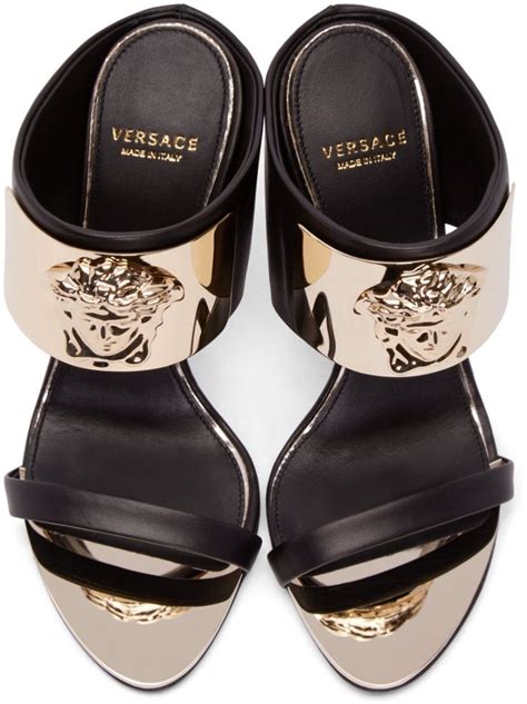 ausergewöhnliche versace medusa|versace medusa detail round heels.